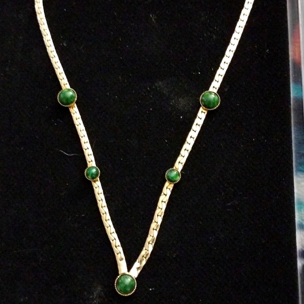 Vintage Sarah Coventry Moss Agate necklace